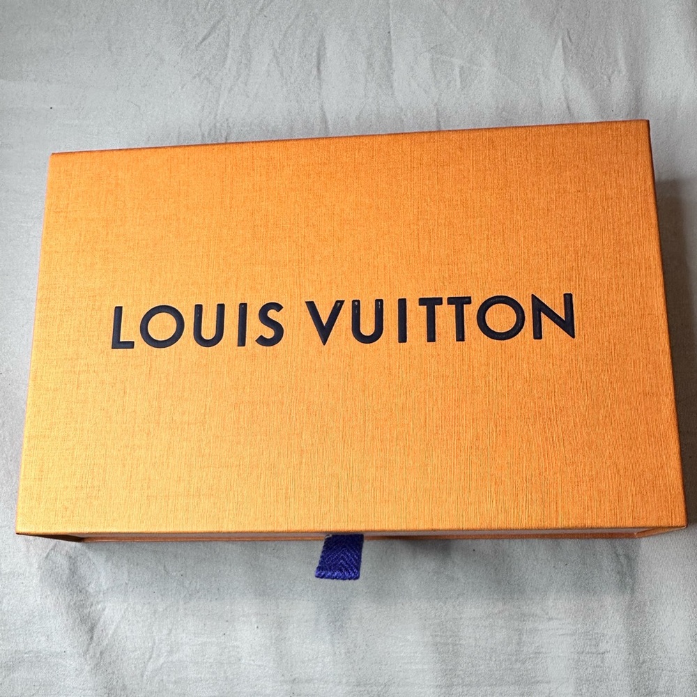 Auth LOUIS VUITTON EMPTY DUST BOX for medium wallet